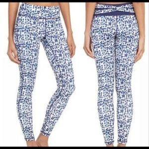 Phat Buddha sz S leggings beautiful color never worn